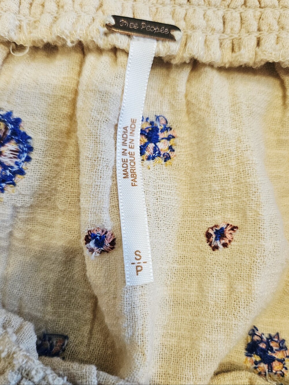 Free People Saachi Smocked Off Shoulder Embroidered Boho Top S - Picture 4 of 9
